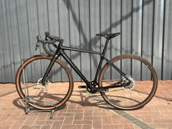 2CB79C34-7045-44B4-8717-2A59621F0E53 Rondo Ruut CF Rival AXS Gravel Bike