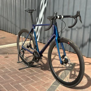 Giant TCR Advanced Pro 0 (105 di2) - Image 4